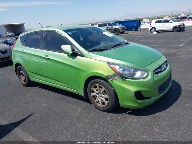 2013 Hyundai Accent Gs მანქანა იყიდება აუქციონზე, vin: KMHCT5AEXDU103061, აუქციონის ნომერი: 45821211