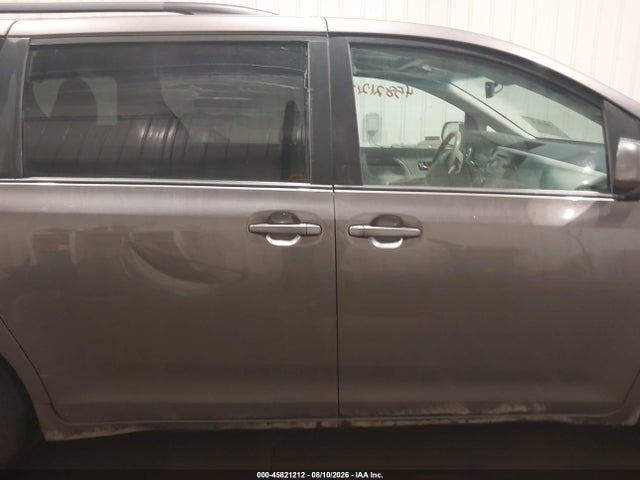 2012 Toyota Sienna Xle 7 Passenger მანქანა იყიდება აუქციონზე, vin: 5TDDK3DC9CS036918, აუქციონის ნომერი: 45821212