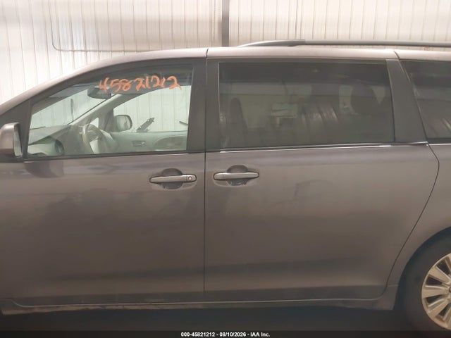 2012 Toyota Sienna Xle 7 Passenger მანქანა იყიდება აუქციონზე, vin: 5TDDK3DC9CS036918, აუქციონის ნომერი: 45821212