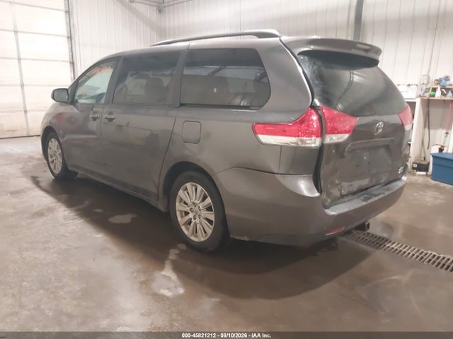 2012 Toyota Sienna Xle 7 Passenger მანქანა იყიდება აუქციონზე, vin: 5TDDK3DC9CS036918, აუქციონის ნომერი: 45821212
