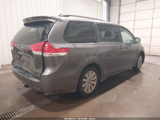 2012 Toyota Sienna Xle 7 Passenger მანქანა იყიდება აუქციონზე, vin: 5TDDK3DC9CS036918, აუქციონის ნომერი: 45821212