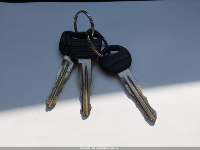 Продажа на аукционе авто 1998 Honda Civic Lx, vin: 2HGEJ6670WH571827, номер лота: 45821226