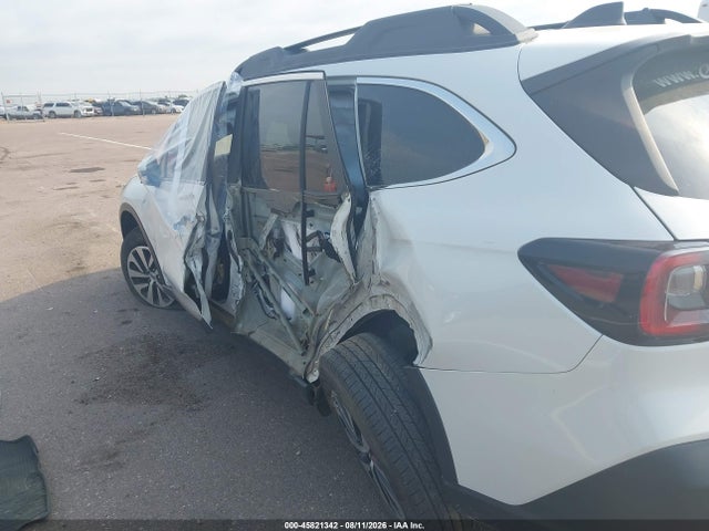 45821342 :رقم المزاد ، 4S4BTAFCXM3216008 vin ، 2021 Subaru Outback Premium مزاد بيع