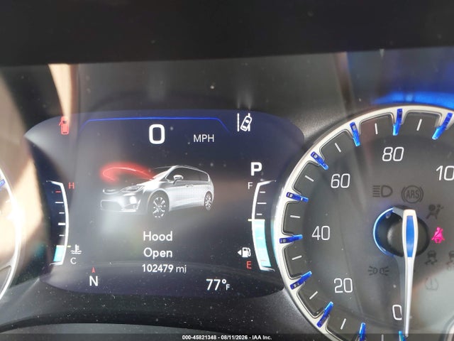 45821348 :رقم المزاد ، 2C4RC1BG1JR104664 vin ، 2018 Chrysler Pacifica Touring L مزاد بيع