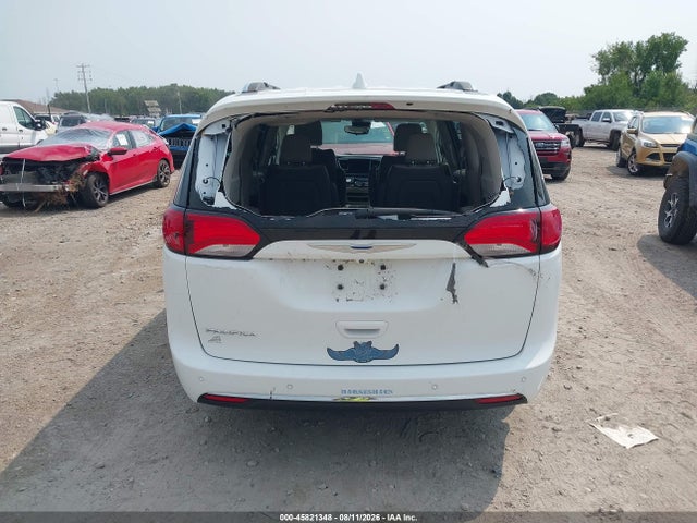 45821348 :رقم المزاد ، 2C4RC1BG1JR104664 vin ، 2018 Chrysler Pacifica Touring L مزاد بيع