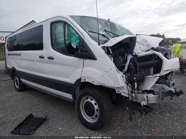 Продажа на аукционе авто 2022 Ford Transit-350 Passenger Van Xl, vin: 1FBAX2Y80NKA14535, номер лота: 45821364
