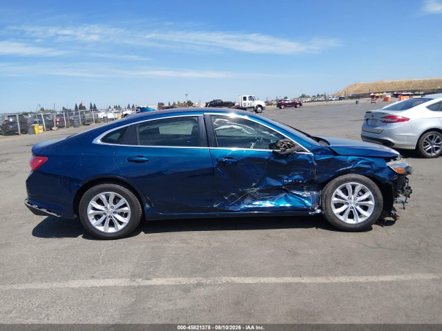 1G1ZD5ST4KF139895 Chevrolet MALIBU LT