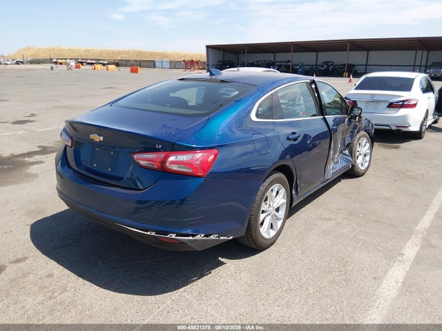 1G1ZD5ST4KF139895 Chevrolet MALIBU LT