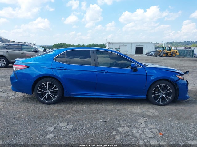 4T1B11HK9JU007780 Toyota CAMRY SE