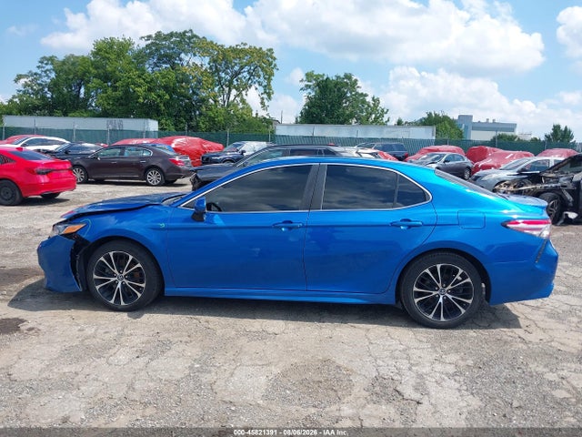 4T1B11HK9JU007780 Toyota CAMRY SE