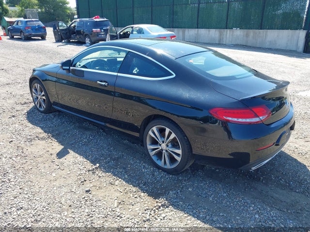 2017 Mercedes-benz C 300 4matic მანქანა იყიდება აუქციონზე, vin: WDDWJ4KB5HF423149, აუქციონის ნომერი: 45821416