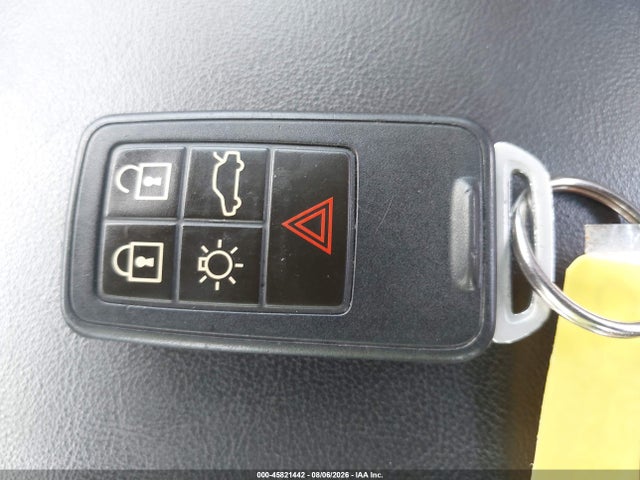 2015 Volvo S60 T6 Platinum მანქანა იყიდება აუქციონზე, vin: YV149MFM0F2335114, აუქციონის ნომერი: 45821442