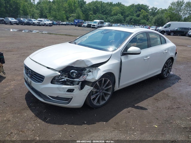2015 Volvo S60 T6 Platinum მანქანა იყიდება აუქციონზე, vin: YV149MFM0F2335114, აუქციონის ნომერი: 45821442