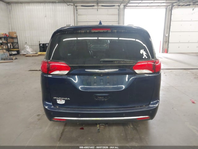 45821452 :رقم المزاد ، 2C4RC1EG6HR564909 vin ، 2017 Chrysler Pacifica Touring-l Plus مزاد بيع