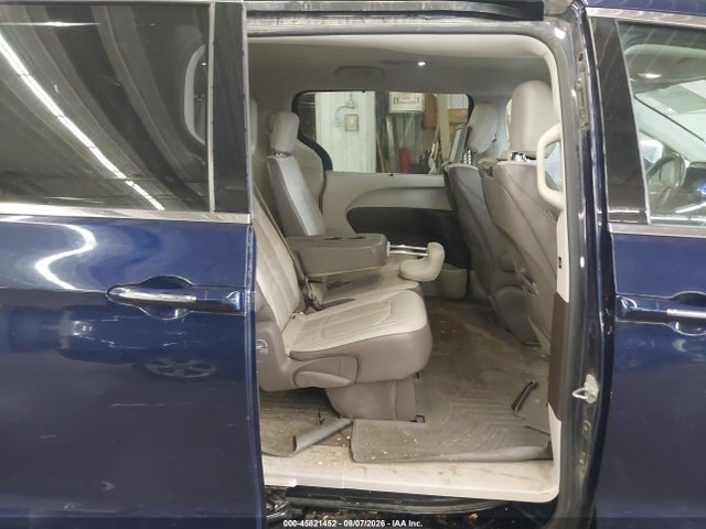 45821452 :رقم المزاد ، 2C4RC1EG6HR564909 vin ، 2017 Chrysler Pacifica Touring-l Plus مزاد بيع