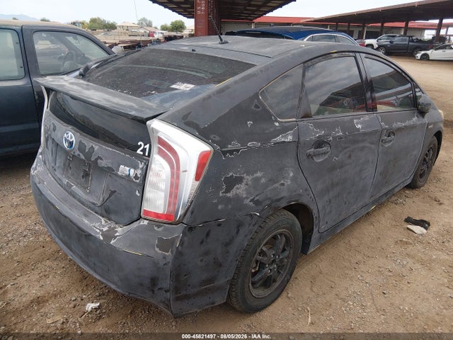 Toyota Prius Two 2014 JTDKN3DU8E1760865 Image 4