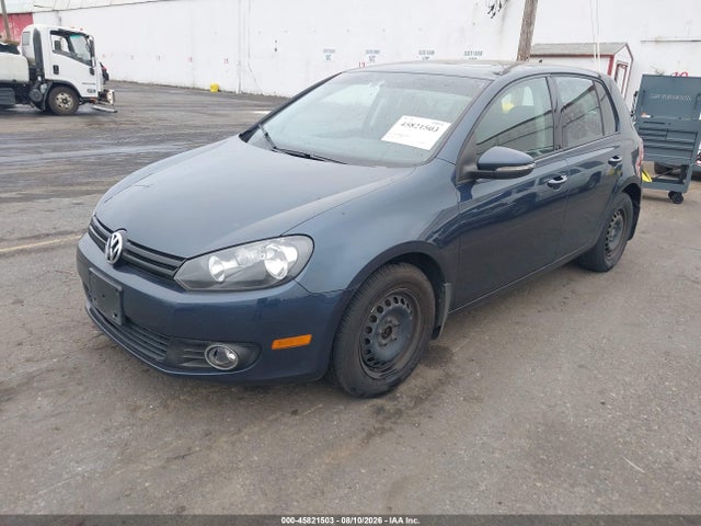 Volkswagen Golf 2.5l 2014 WVWDB7AJ1EW000900 Image 2