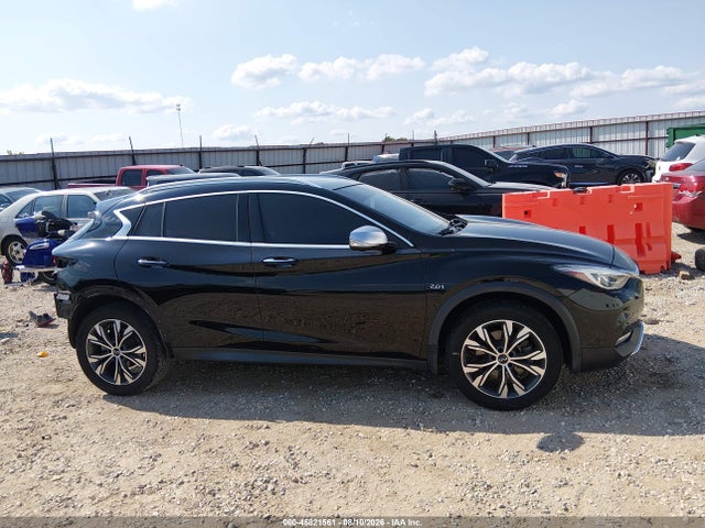Продаж на аукціоні авто 2017 Infiniti Qx30 Premium, vin: SJKCH5CR8HA016589, номер лоту: 45821561