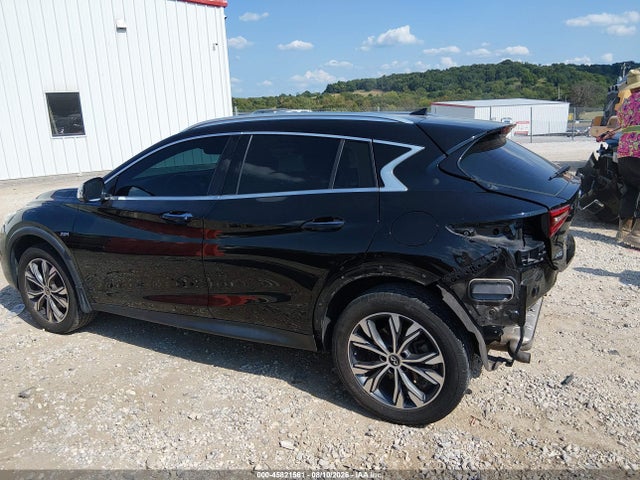 Продаж на аукціоні авто 2017 Infiniti Qx30 Premium, vin: SJKCH5CR8HA016589, номер лоту: 45821561