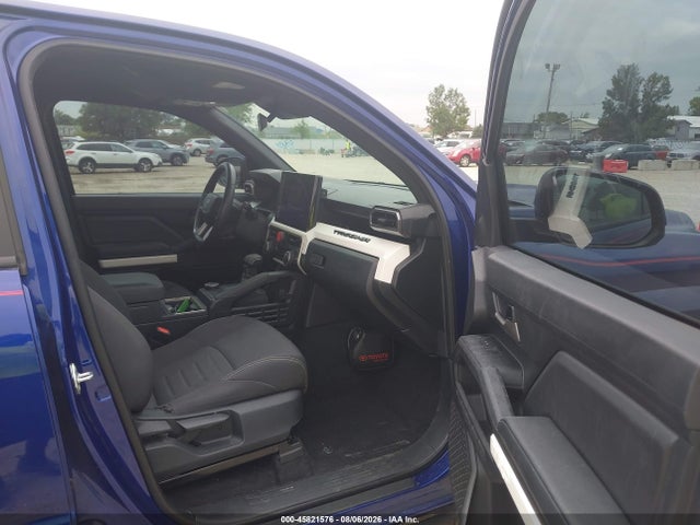 45821576 :رقم المزاد ، 3TYKB5FNXRT000590 vin ، 2024 Toyota Tacoma Trd Sport مزاد بيع