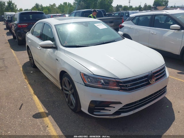 2019 Volkswagen Passat 2.0t Se R-line მანქანა იყიდება აუქციონზე, vin: 1VWMA7A39KC007835, აუქციონის ნომერი: 45821582