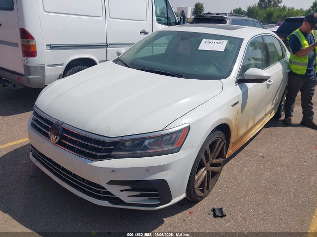 2019 Volkswagen Passat 2.0t Se R-line მანქანა იყიდება აუქციონზე, vin: 1VWMA7A39KC007835, აუქციონის ნომერი: 45821582