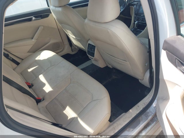 2019 Volkswagen Passat 2.0t Se R-line მანქანა იყიდება აუქციონზე, vin: 1VWMA7A39KC007835, აუქციონის ნომერი: 45821582