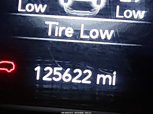 1C4PJMCXXKD281375 Jeep Cherokee Latitude 4x4