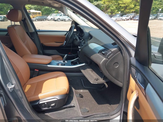 45821615 :رقم المزاد ، 5UXWX9C56F0D52253 vin ، 2015 Bmw X3 Xdrive28i مزاد بيع