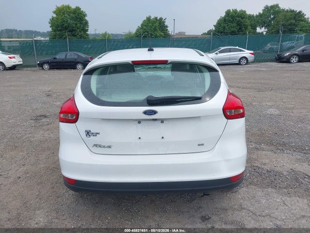 Ford FOCUS SE 2018 1FADP3K22JL276022 Image 15
