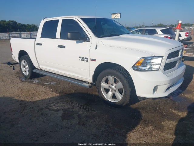 Продаж на аукціоні авто 2015 Ram 1500 Express, vin: 1C6RR7KT3FS689596, номер лоту: 45821712