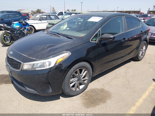KIA FORTE LX 2017 3KPFK4A77HE030414 Image 2