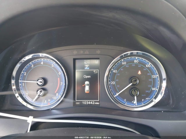 5YFBURHE9HP596860 Toyota Corolla Se Special Edition