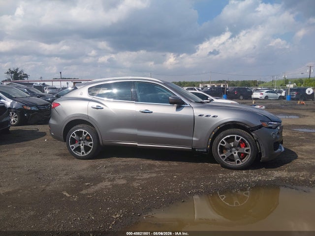 Продажа на аукционе авто 2017 Maserati Levante S, vin: ZN661YUS9HX234303, номер лота: 45821801