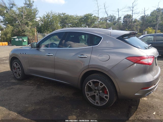 Продажа на аукционе авто 2017 Maserati Levante S, vin: ZN661YUS9HX234303, номер лота: 45821801