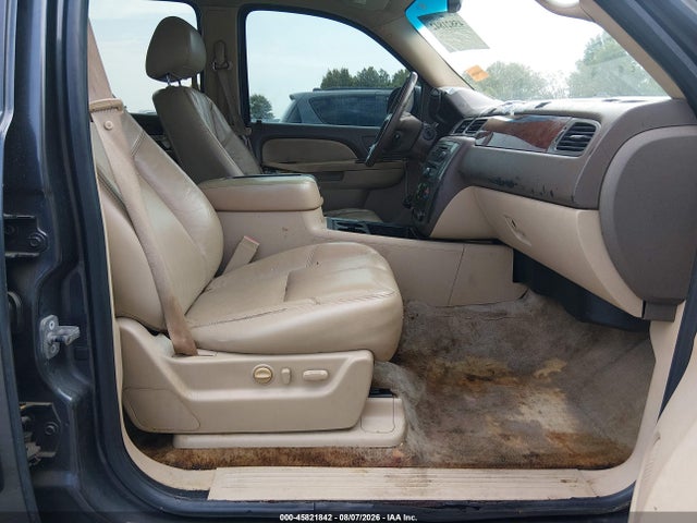 45821842 :رقم المزاد ، 1GKUKKE39AR240546 vin ، 2010 Gmc Yukon Xl 1500 Slt مزاد بيع