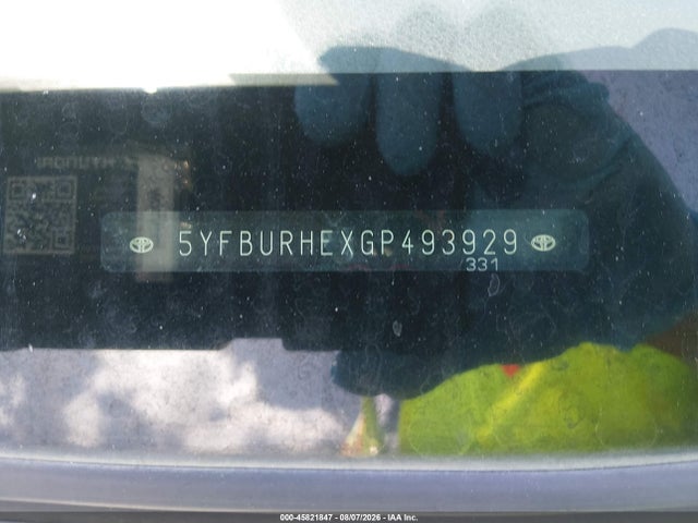 5YFBURHEXGP493929 Toyota COROLLA LE