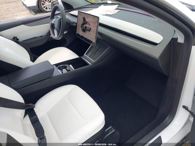 Продаж на аукціоні авто 2026 Tesla Model Y All-wheel Drive/long Range Launch Series/premium All-wheel Drive, vin: 7SAYGDEE4TF321557, номер лоту: 45822011