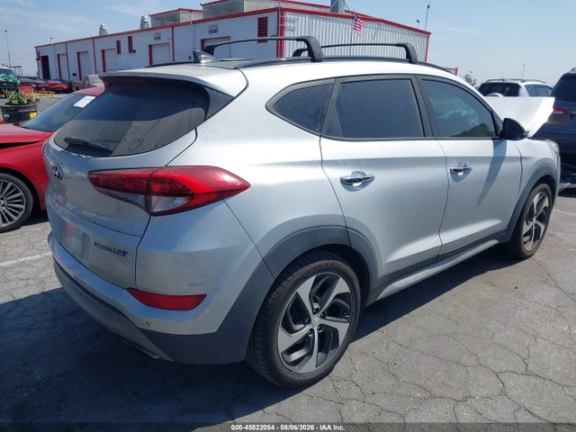 KM8J33A2XJU718884 Hyundai Tucson Limited