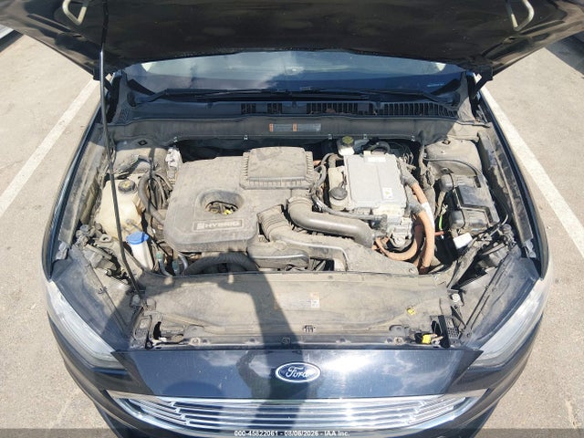 45822061 :رقم المزاد ، 3FA6P0LUXHR301199 vin ، 2017 Ford Fusion Hybrid Se مزاد بيع