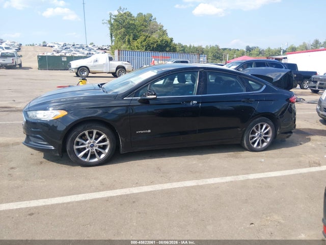 45822061 :رقم المزاد ، 3FA6P0LUXHR301199 vin ، 2017 Ford Fusion Hybrid Se مزاد بيع