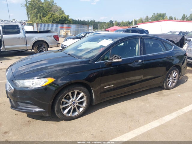 45822061 :رقم المزاد ، 3FA6P0LUXHR301199 vin ، 2017 Ford Fusion Hybrid Se مزاد بيع