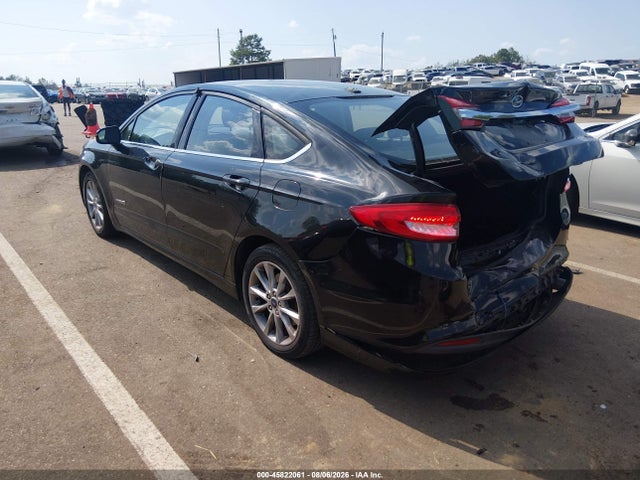 45822061 :رقم المزاد ، 3FA6P0LUXHR301199 vin ، 2017 Ford Fusion Hybrid Se مزاد بيع