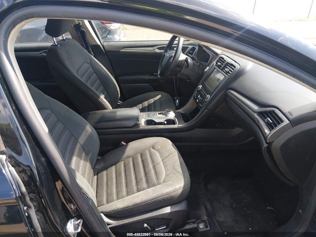 45822061 :رقم المزاد ، 3FA6P0LUXHR301199 vin ، 2017 Ford Fusion Hybrid Se مزاد بيع