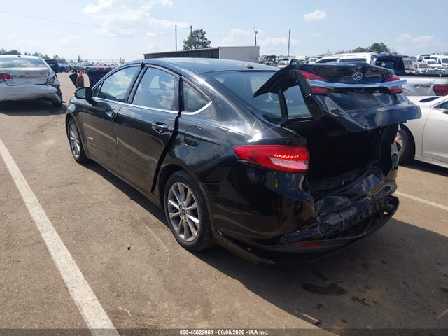 45822061 :رقم المزاد ، 3FA6P0LUXHR301199 vin ، 2017 Ford Fusion Hybrid Se مزاد بيع
