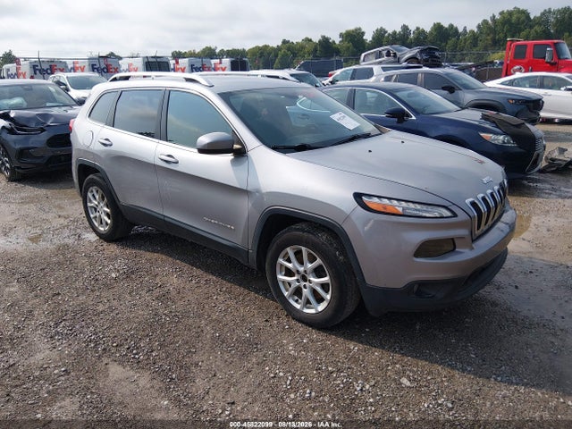 2017 Jeep Cherokee Latitude მანქანა იყიდება აუქციონზე, vin: 1C4PJMCS6HW595493, აუქციონის ნომერი: 45822099