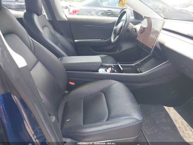 Tesla Model 3 Long Range/mid Range 2018 5YJ3E1EA1JF041567 Image 5