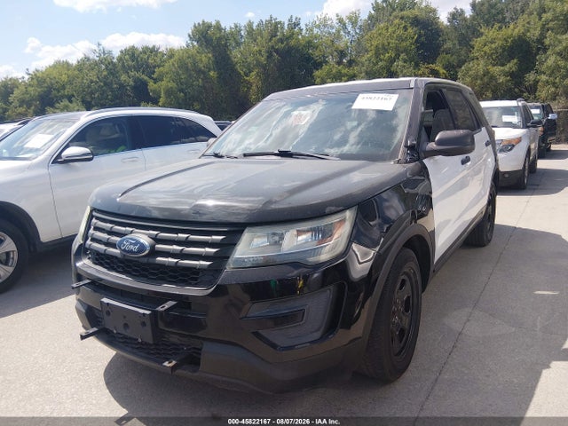 Ford Utility Police Interceptor 2017 1FM5K8AR6HGA36463 Image 2