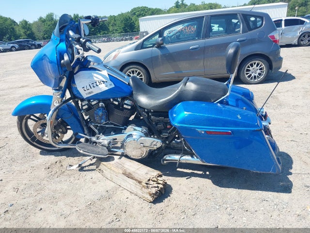 1HD1KBC17JB667330 Harley-Davidson Flhx Street Glide