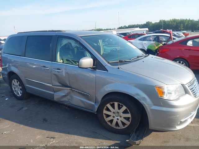 Продаж на аукціоні авто 2015 Chrysler Town & Country Touring, vin: 2C4RC1BG4FR694107, номер лоту: 45822221